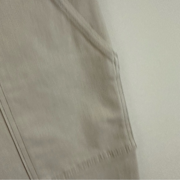 Wilfred Free Aritzia Beige Modern Utility Pant Denim Material Size 0 Women's - Picture 4 of 9